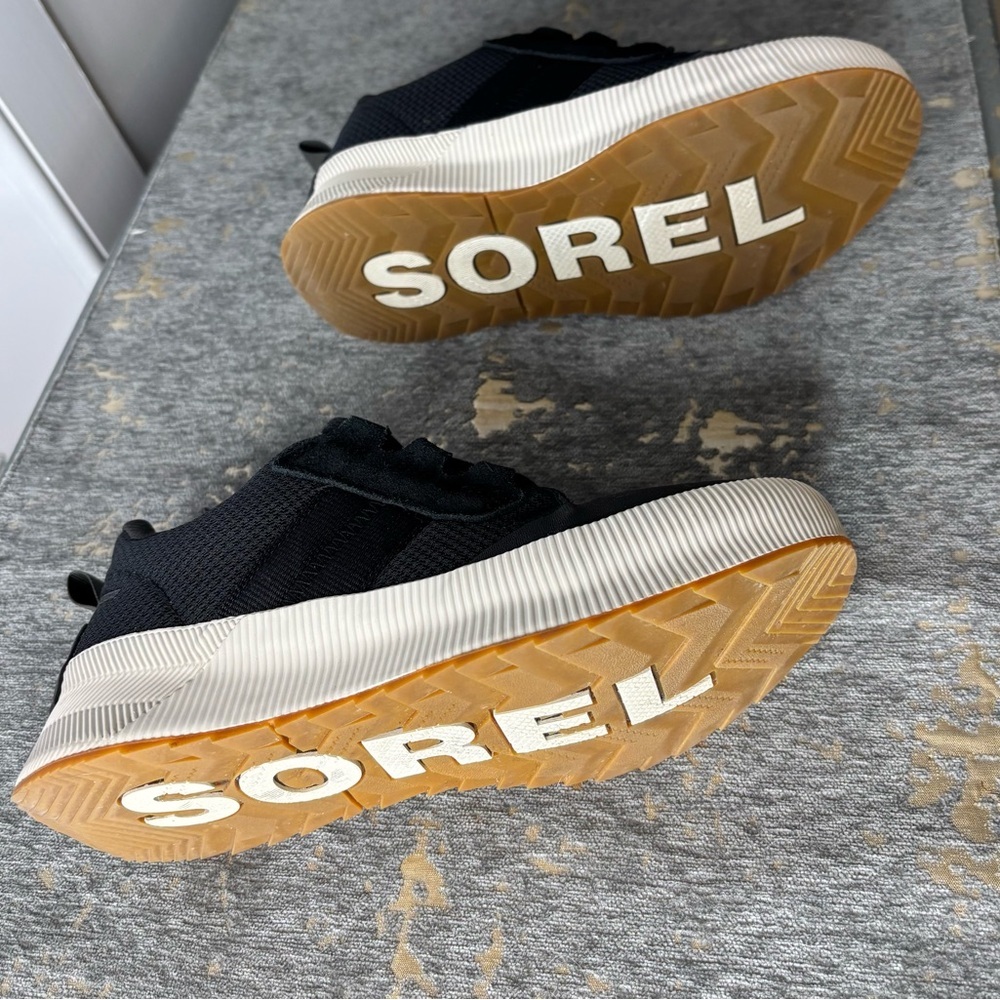 SOREL Out-N-About III Hi Low Waterproof Sneakers, Size 7.5